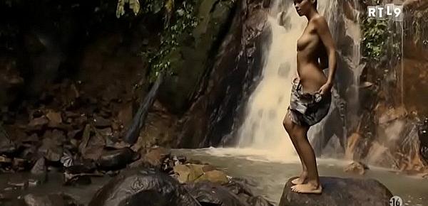  Libertinages - Cute girl stripping by the waterfall